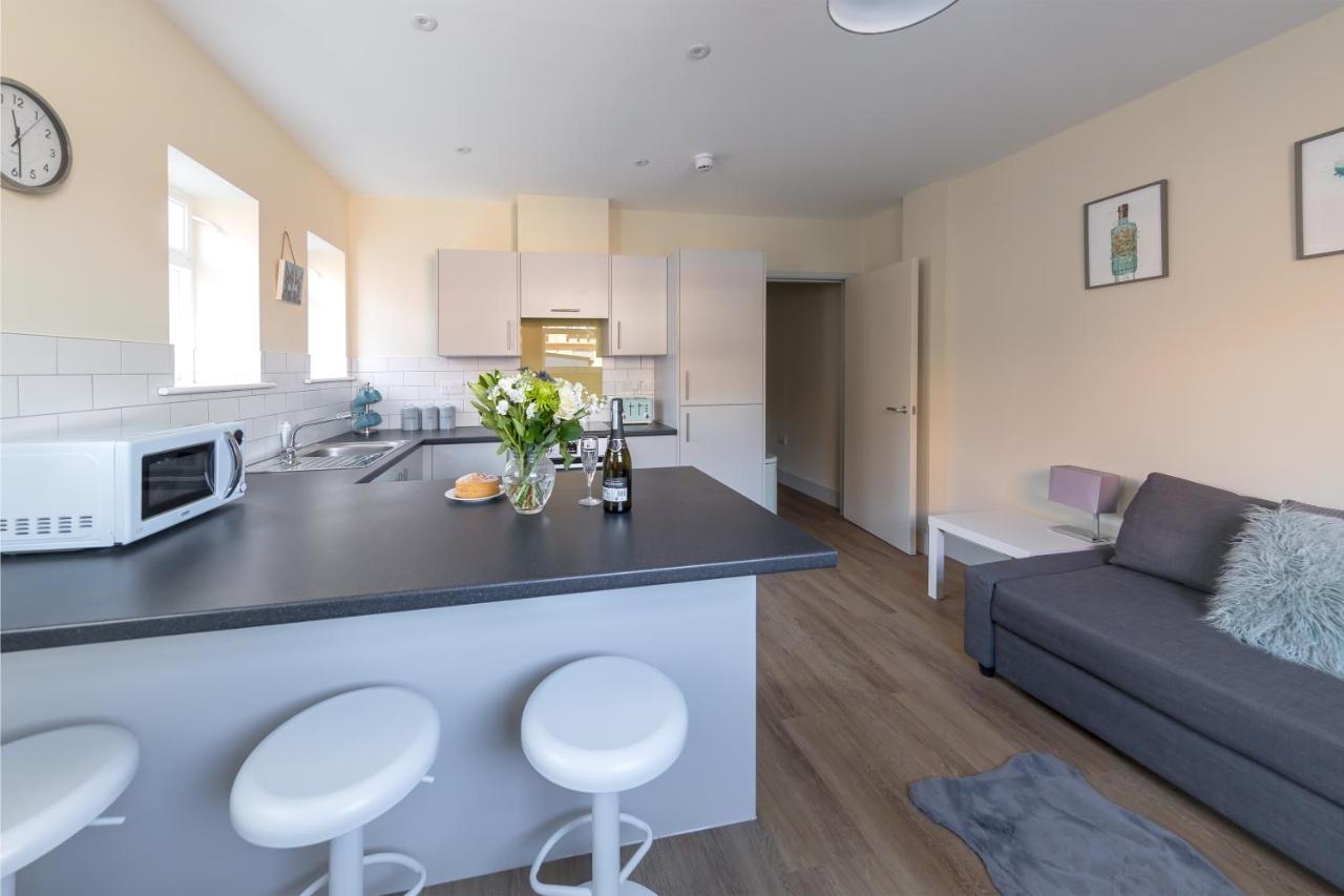 Apartment 4, Isabella House, Aparthotel, By Rentmyhouse Hereford Exterior photo